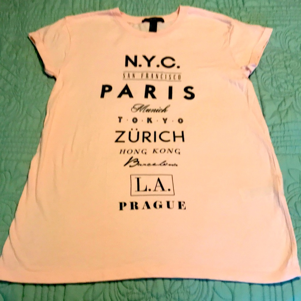 Forever 21 Tee Shirt